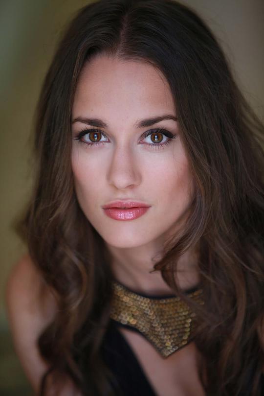 西尔维亚·阿隆索 Silvia Alonso照片