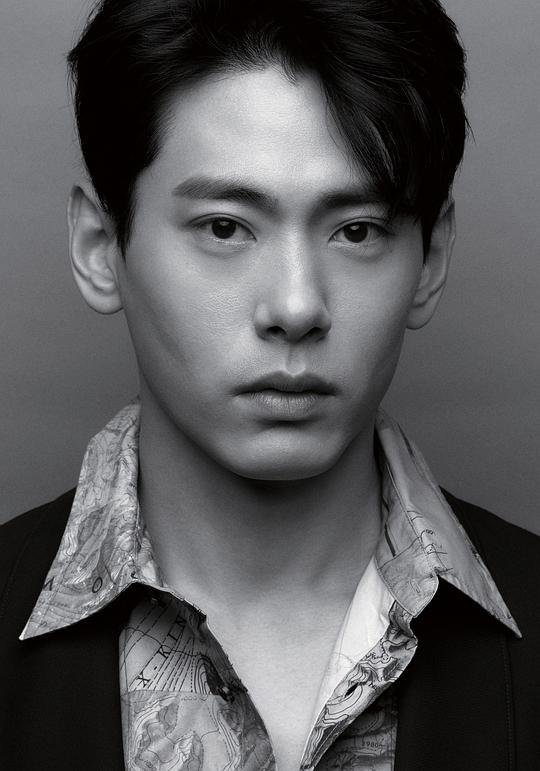 刘台午 Teo Yoo照片