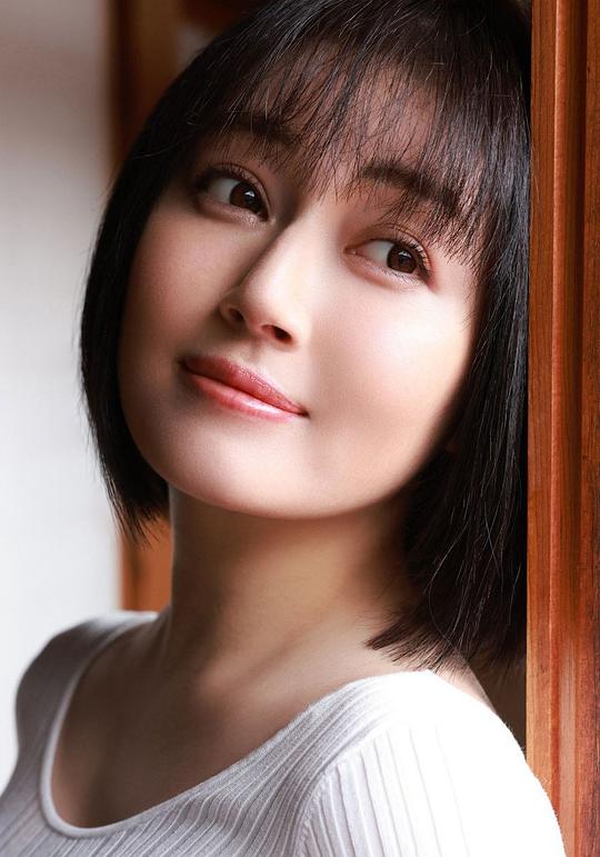 新藤真奈美 Manami Shindou照片