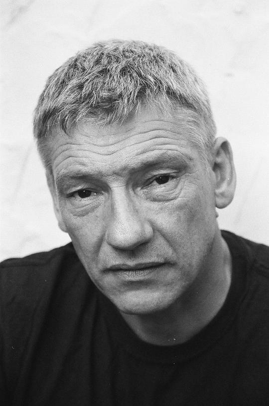 西蒙·阿姆斯特朗 Simon Armstrong照片