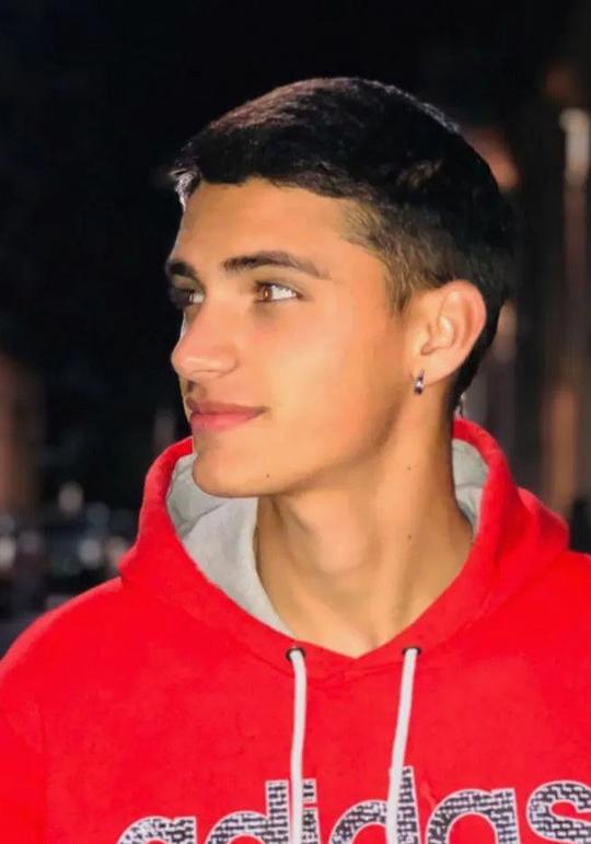 布拉斯·菲纳尔迪·尼兹 Blas Finardi Niz照片