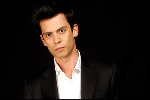 内斯托尔·坎蒂利亚纳 Néstor Cantillana照片