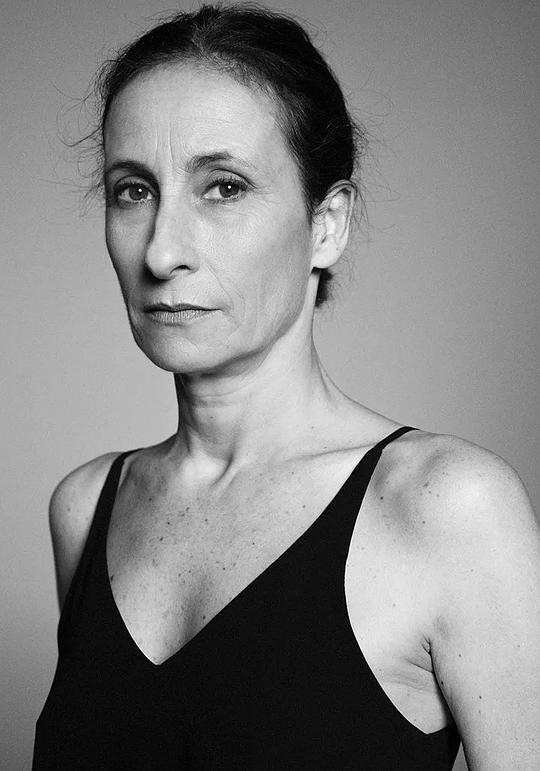 安帕罗·诺格拉 Amparo Noguera照片