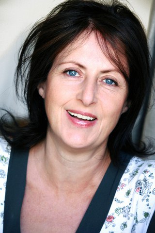 瓦莱丽亚娜·德·维伦纽夫 Valériane de Villeneuve照片