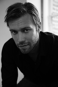 雅各布·克德格恩 Jakob Cedergren照片