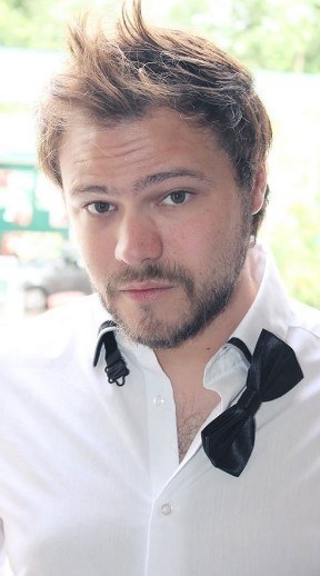 艾伦·奥伯特 Alan Aubert照片