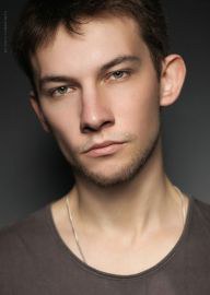 基里尔·叶梅利亚诺夫 Kirill Emelyanov照片