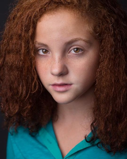 维纳斯·舒尔特海斯 Venus Schultheis照片