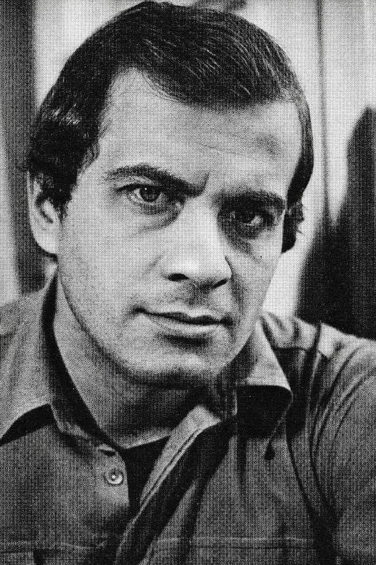 彼得·多鲍伊 Péter Dobai照片