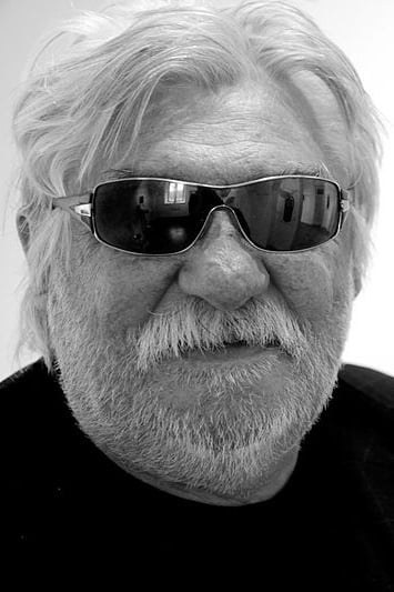 拉斯洛·费卢戈希 László feLugossy照片