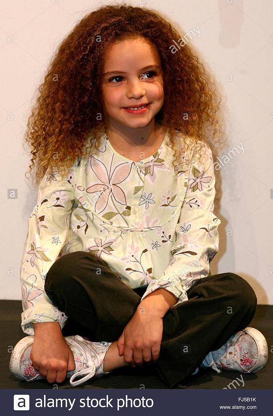 克拉拉·朵珊娜 Clara Dossena照片