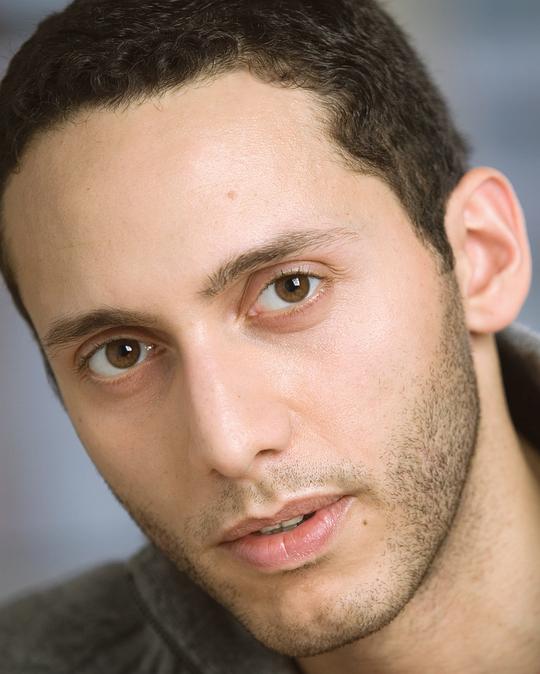 埃利奥特·维拉尔 Elliot Villar照片