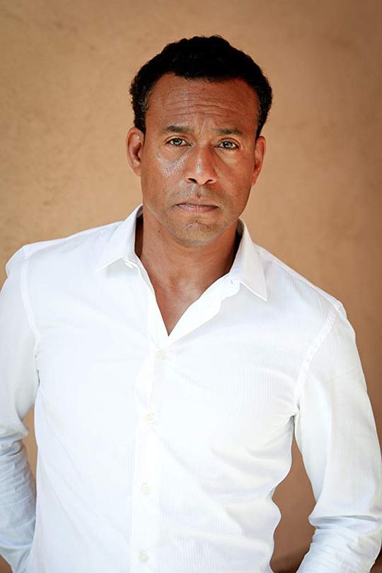 尼克·吉利 Nick Gillie照片