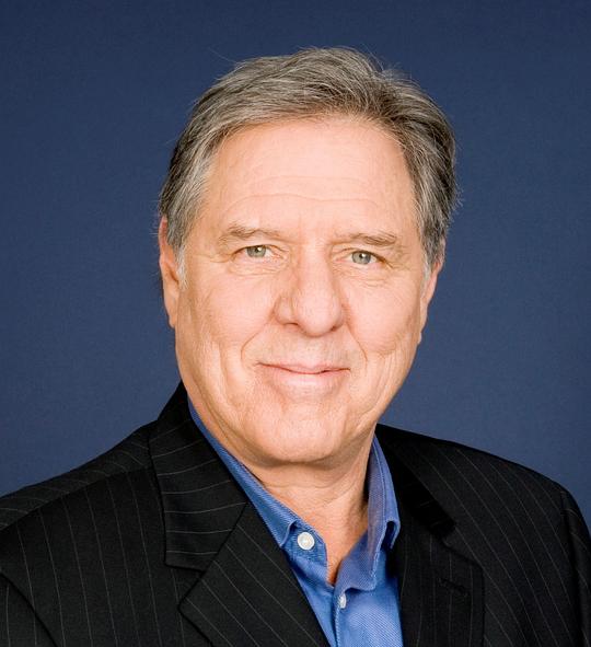 皮埃尔·克尔季 Pierre Curzi照片