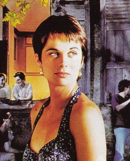 瓦莱丽·斯特罗 Valérie Stroh照片