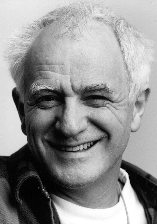 贾尼克·哈斯楚 Jannik Hastrup照片