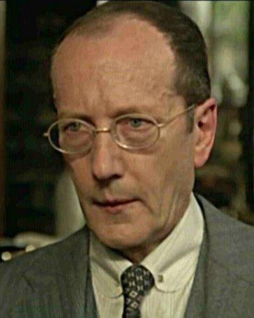 皮埃尔·贝洛 Pierre Belot照片