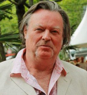 吉尔·贝阿特 Gilles Béhat照片