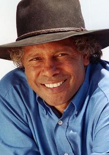 厄尼·丁戈 Ernie Dingo照片