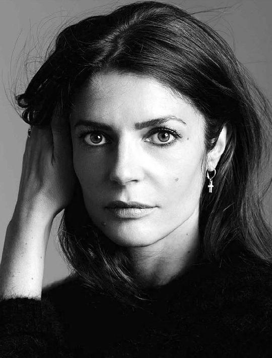 齐雅拉·马斯楚安尼 Chiara Mastroianni照片