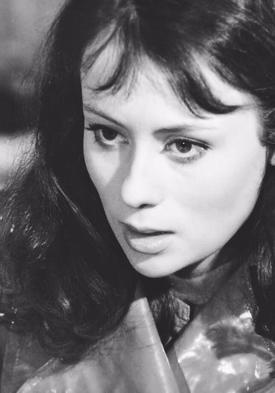 安娜·德勒兹 Anne Deleuze照片