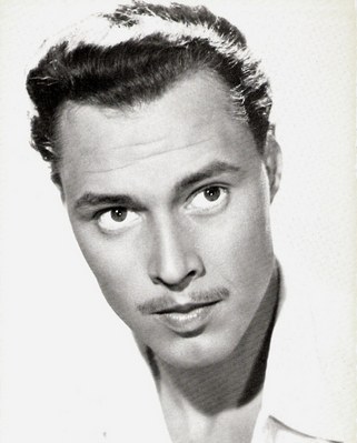 伊凡·德斯尼 Ivan Desny照片