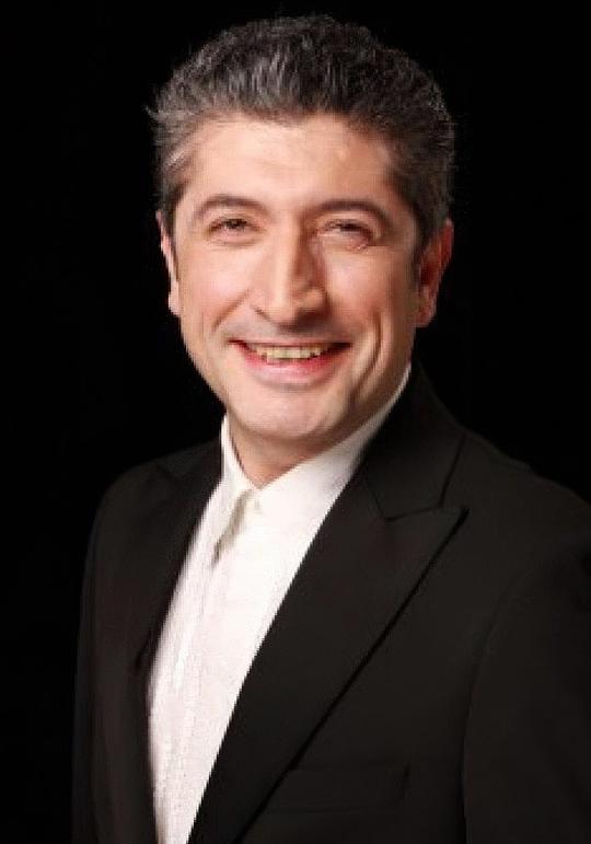 里扎·森梅斯 Riza Sönmez照片