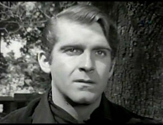 费尔南多·卢扬 Fernando Luján照片