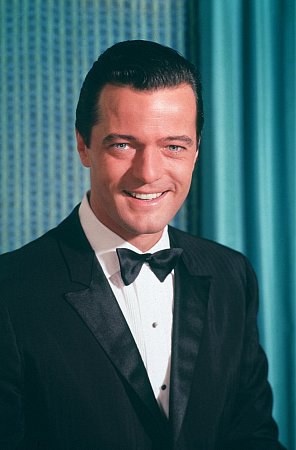 罗伯特·顾雷特 Robert Goulet照片