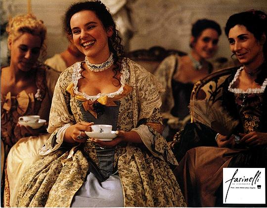 德尔芬·齐诺特 Delphine Zentout照片