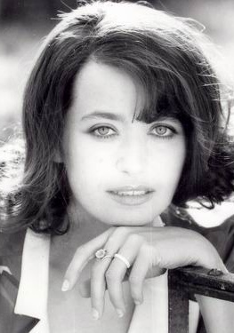 劳拉·特罗德尔 Laura Trotter照片