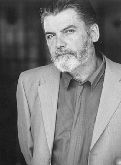 Antonio Mayans照片