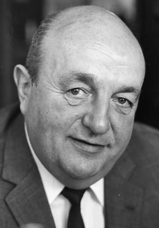 贝尔纳·布里埃 Bernard Blier照片