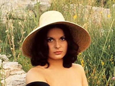 西蒙蕾妲·瑟法奈尼 Simonetta Stefanelli照片