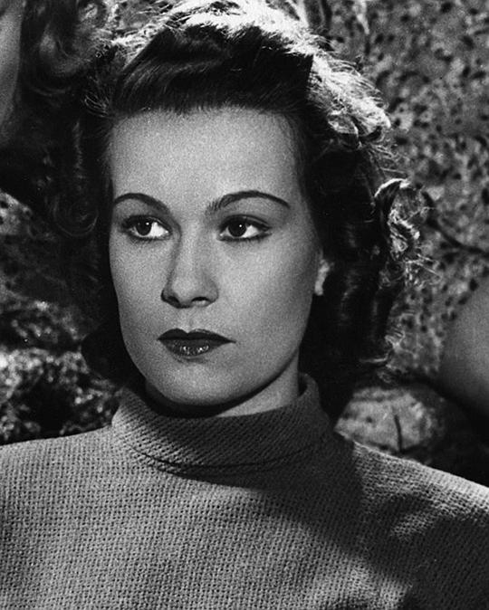 伊娃·玛丽亚·梅内克 Eva Maria Meineke照片