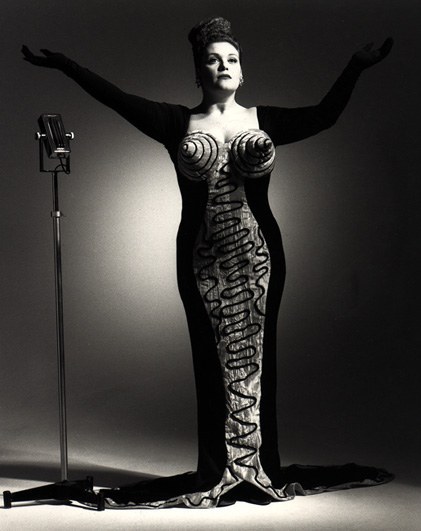 安妮-玛丽·皮萨尼 Anne-Marie Pisani照片