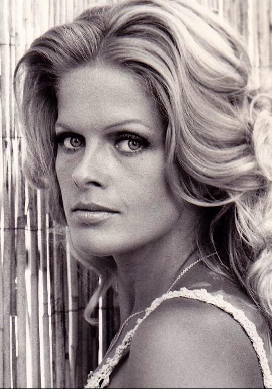 卡琳·舒伯特 Karin Schubert照片