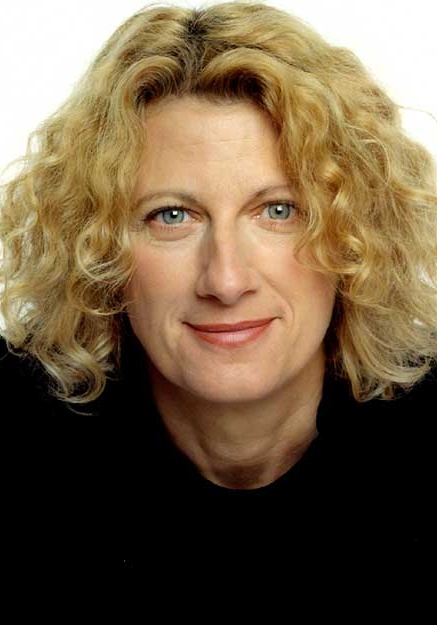 安杰拉·菲诺基亚罗 Angela Finocchiaro照片