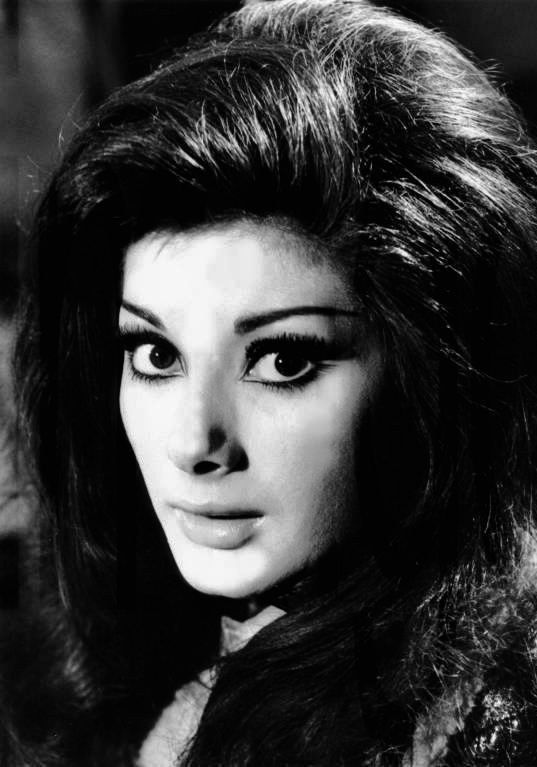 艾德薇姬·芬妮齐 Edwige Fenech照片