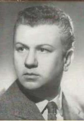 托尼诺·切尔维 Tonino Cervi照片