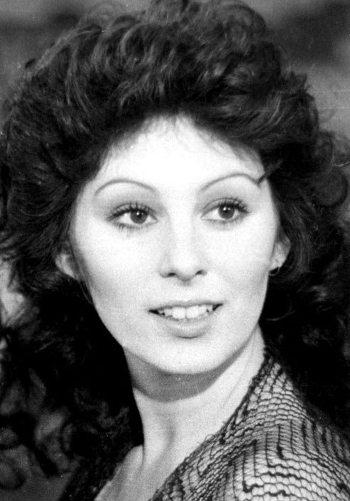 海伦·卡泽热丽 Hélène Calzarelli照片