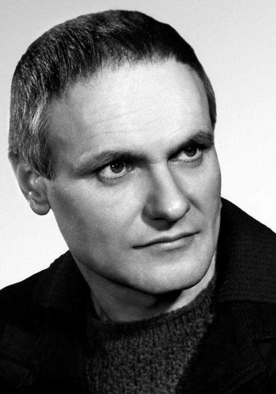 米克洛什·扬索 Miklós Jancsó照片