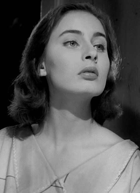 马切拉·马里亚尼 Marcella Mariani照片