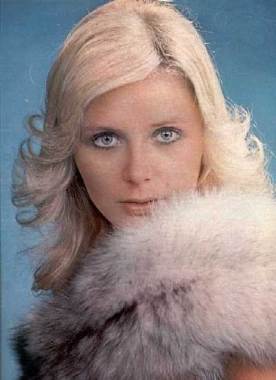 莱卡·朱里 Raika Juri照片