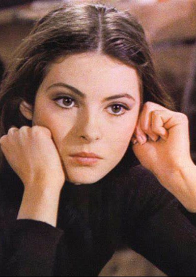 索尼娅·彼得罗芙娜 Sonia Petrovna照片