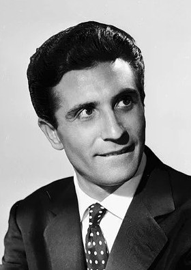 Gilbert Bécaud照片