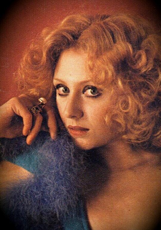 莉阿·唐塞 Lia Tanzi照片