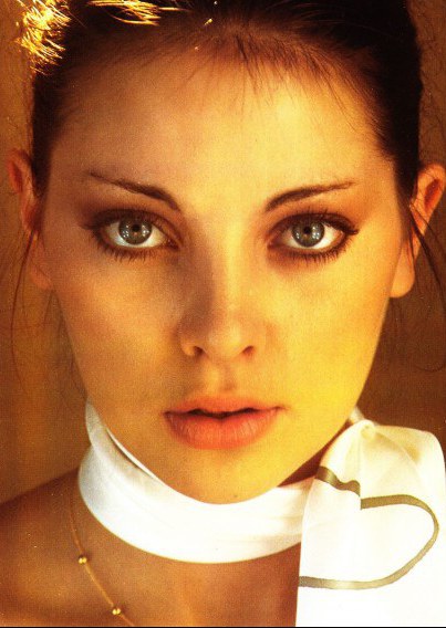 希尔维·迪兹萨特 Sylvie Dessartre照片