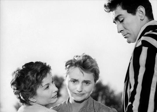 玛丽·莫吉 Marie Mergey照片