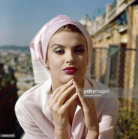 伊雷娜·通克 Irène Tunc照片